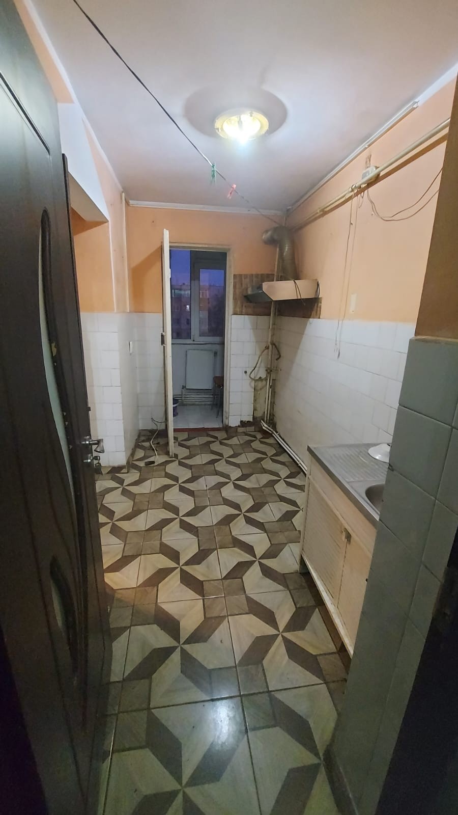 Apartament 3 camere stradal Micro 38
